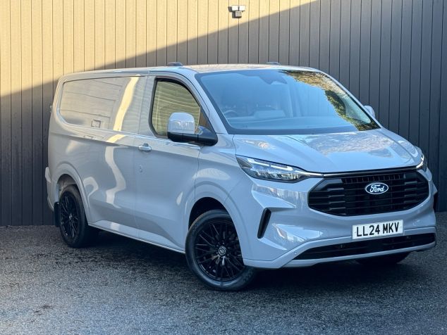 Used FORD TRANSIT CUSTOM in Surrey for sale