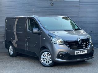 Used RENAULT TRAFIC in Surrey for sale