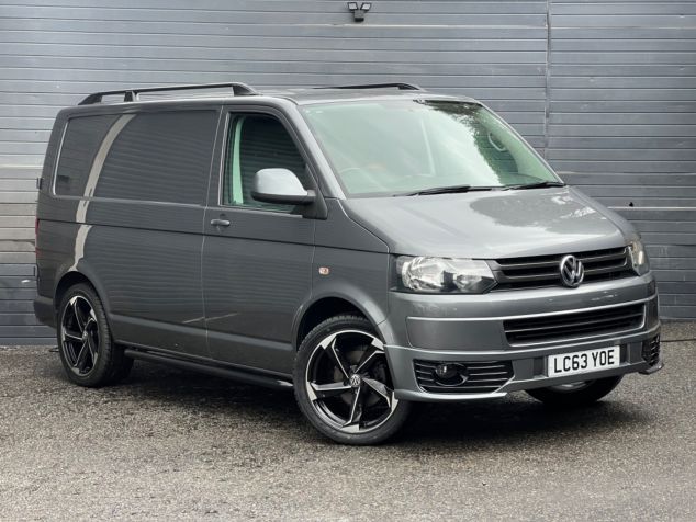 Used VOLKSWAGEN TRANSPORTER in Surrey for sale